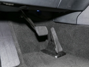 20213.0T V6 (q)Ű п؅^(q)