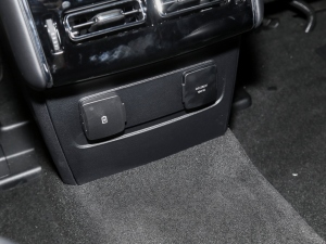 20213.0T V6 (q)Ű п؅^(q)