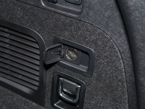 20213.0T V6 (q)Ű п؅^(q)