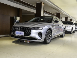2022款改款 i享 尊享版 左前45度