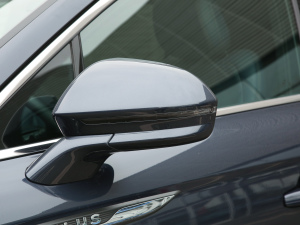 20222.7T (q)Ű (x)(ji)^