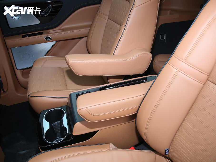 2022���w�м� 3.0T V6 ��򌿂�y��