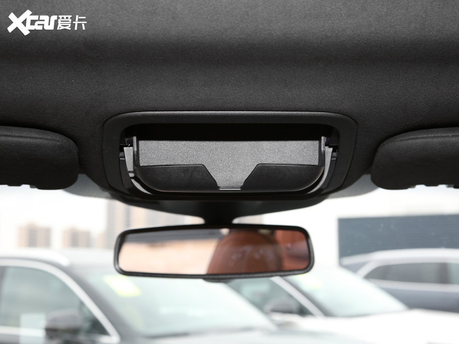 2022���w�м� 3.0T V6 ��򌿂�y��