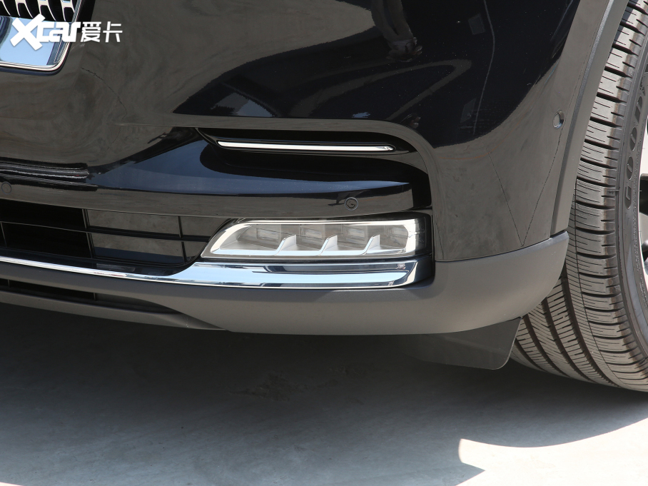 2022款飞行家 3.0T V6 四驱行政版
