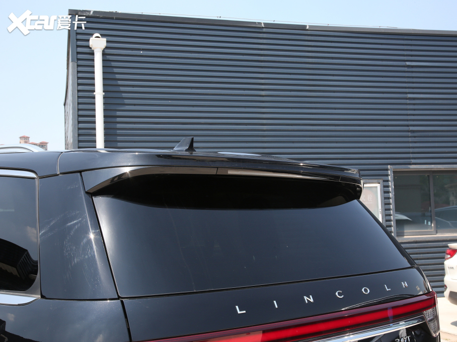 2022���w�м� 3.0T V6 ���(q��)������