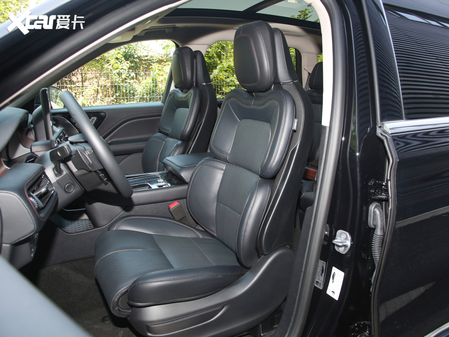 2022款飞行家 3.0T V6 四驱行政版
