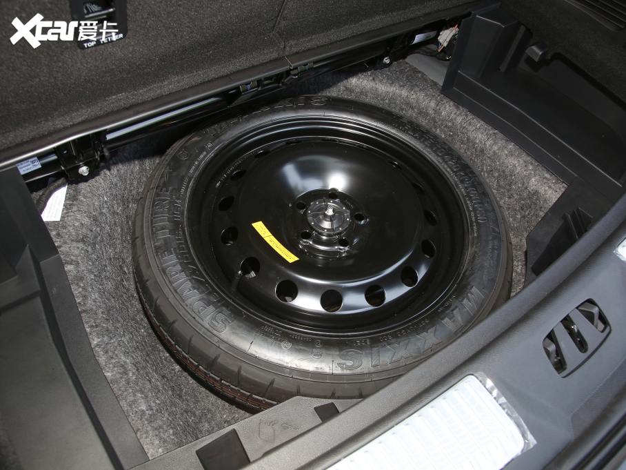 2022款飞行家 3.0T V6 四驱行政版