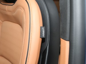 20223.0T V6 򌿂y п؅^