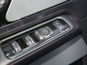 20223.0T V6 (q) п؅^(q)