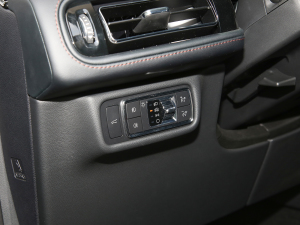 20223.0T V6 (q) п؅^(q)