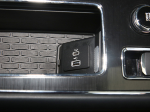 20223.0T V6 (q) п؅^(q)