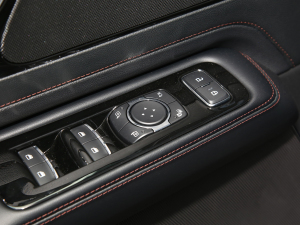 20223.0T V6 (q) п؅^(q)