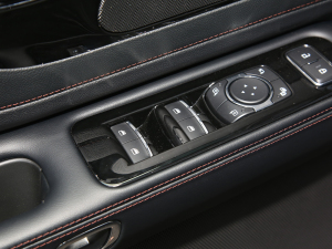 20223.0T V6 (q) п؅^(q)