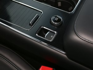 20223.0T V6 (q)Ű v܇(ch)Ƅ(dng)