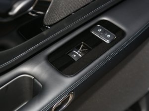 20223.0T V6 (q)Ű ܇(ch)ƅ^(q)