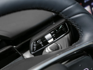 20232.0T (q) п؅^(q)