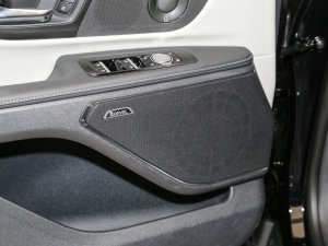 20232.0T (q) п؅^(q)