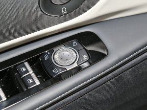 20232.0T (q) п؅^(q)