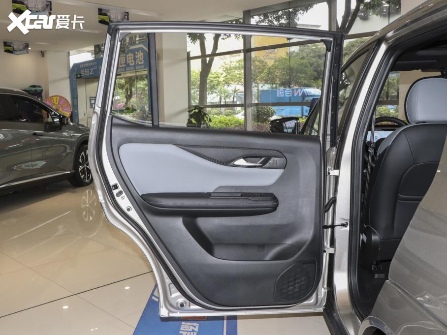 2022��τ�Z03 ����� 620km 160kW