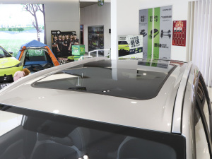 2022 620km 160kW ܇