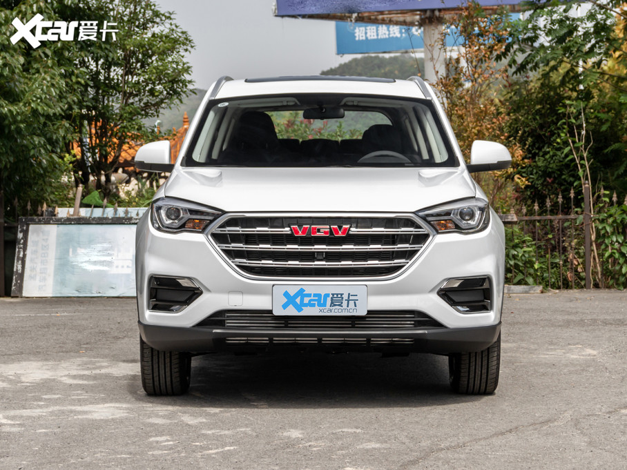 2020款潍柴汽车u701.5t 手动舒适天窗版 7座