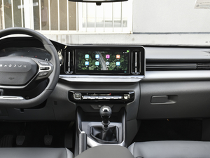 2020款1.5T 手动智耀豪华型 中控台