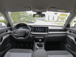 2020款1.5L 手动智耀精英型 内饰全景