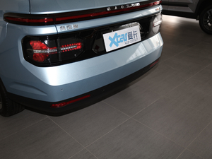 2019款1.5T CVT 24小时在线精英型 6座 细节外观