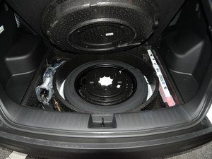 2020款1.5T CVT智能精英型 备胎