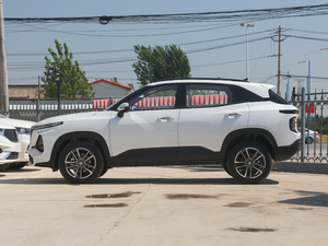 2020款1.5T CVT智能豪华型 正侧（左）