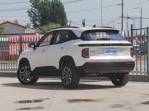 2020款1.5T CVT智能豪华型 左后45度