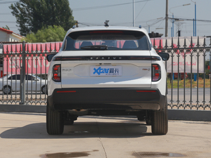 2020款1.5T CVT智能豪华型 正后	