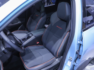2020款1.5T CVT智能尊贵型 主驾驶座椅