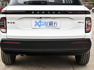 2020款1.5L 手动24小时在线精英型 排气管