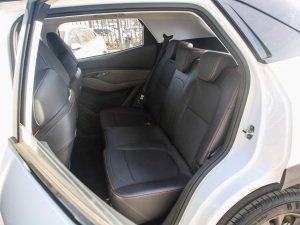 2020款1.5L 手动智能豪华型 后排座椅