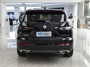 2021款1.5T CVT 智能尊贵型 7座 正后	