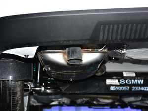 2020款1.5T CVT智耀旗舰型 排气管