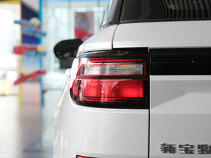 2020款1.5L 手动智耀豪华型 细节外观