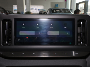 2020款1.5L 手动智耀精英型 中控区