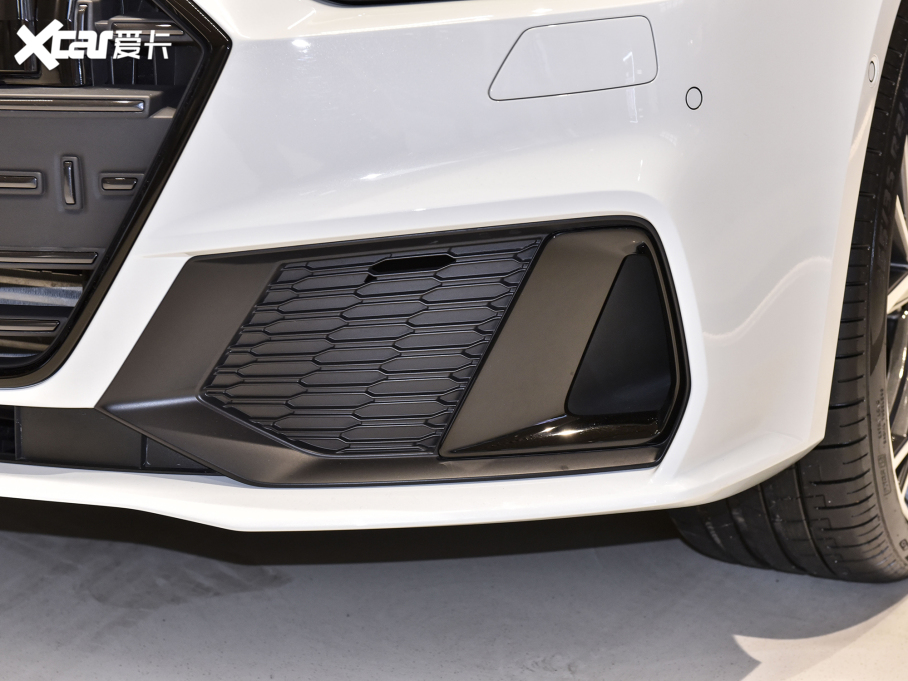 2022��W��A7L 45 TFSI quattro S-line �׷�����