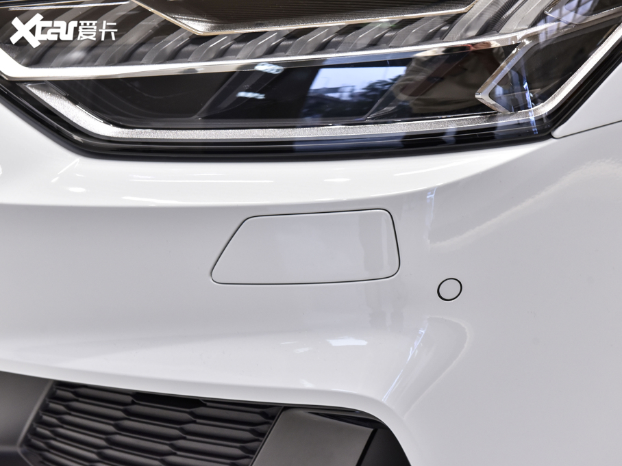 2022��?yu��n)W��A7L 45 TFSI quattro S-line �׷�����