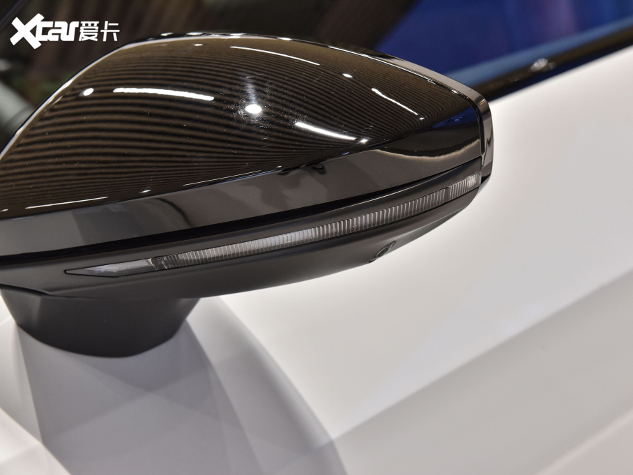 2022��W��A7L 45 TFSI quattro S-line �׷�����