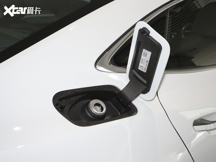 2022��W��A7L 45 TFSI S-line �������������b