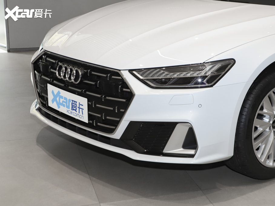 2022��W��A7L 45 TFSI S-line �������������b
