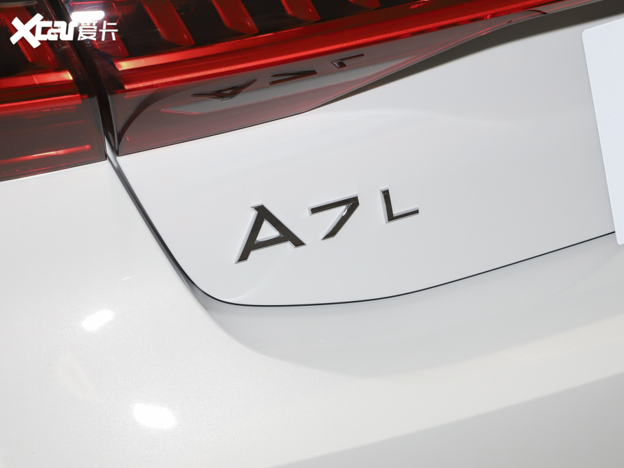 2022��W��A7L 45 TFSI S-line �������������b