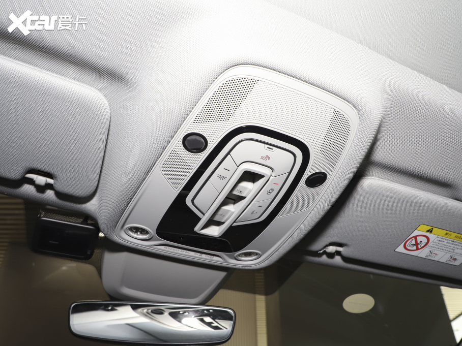 2022��?yu��n)W��A7L 45 TFSI S-line ����(m��ng)���������b