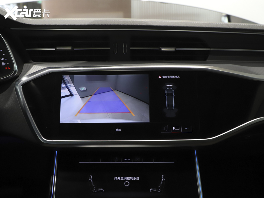 2022��W��A7L 45 TFSI S-line �������������b