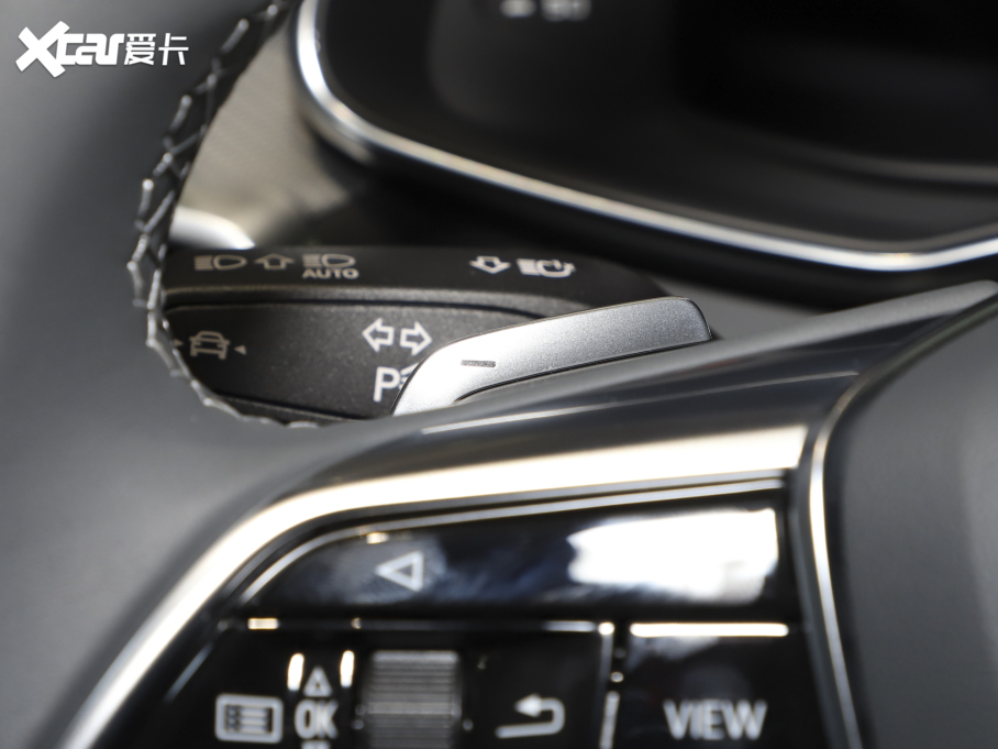 2022��W��A7L 45 TFSI S-line �������������b