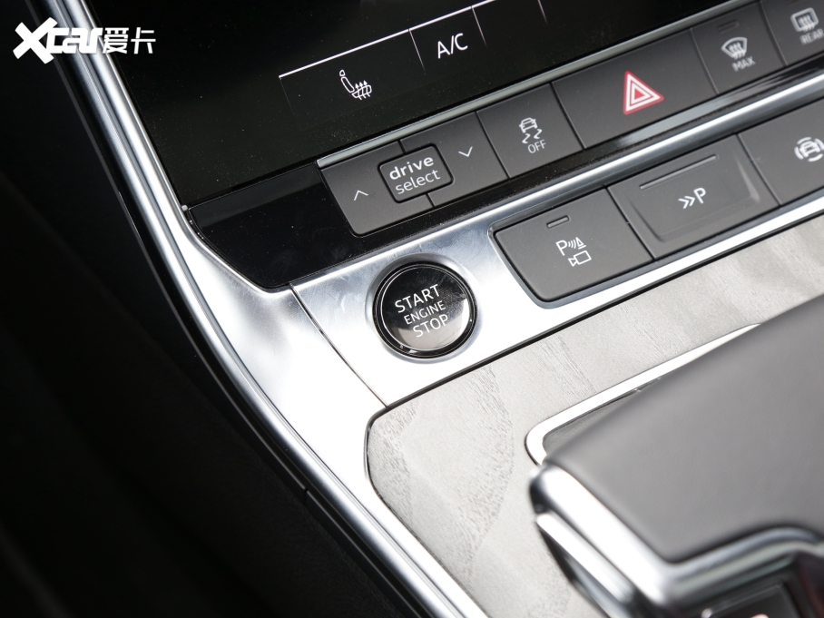 2022��W��A7L 55 TFSI quattro S-line ־�h���������b