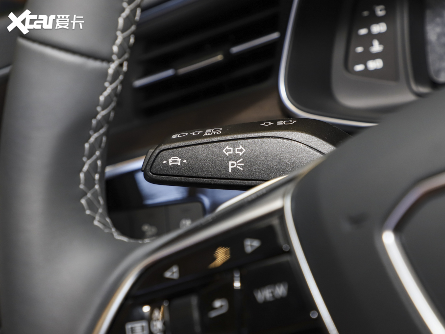 2022��W��A7L 45 TFSI quattro S-line Ҋ�h���������b